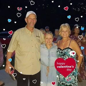 Meet your Posher, Laurie